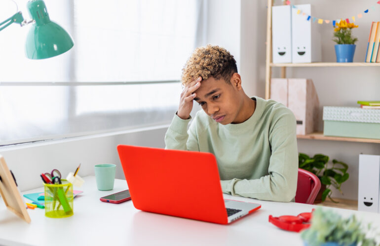 adolescents et le danger des réseaux sociaux